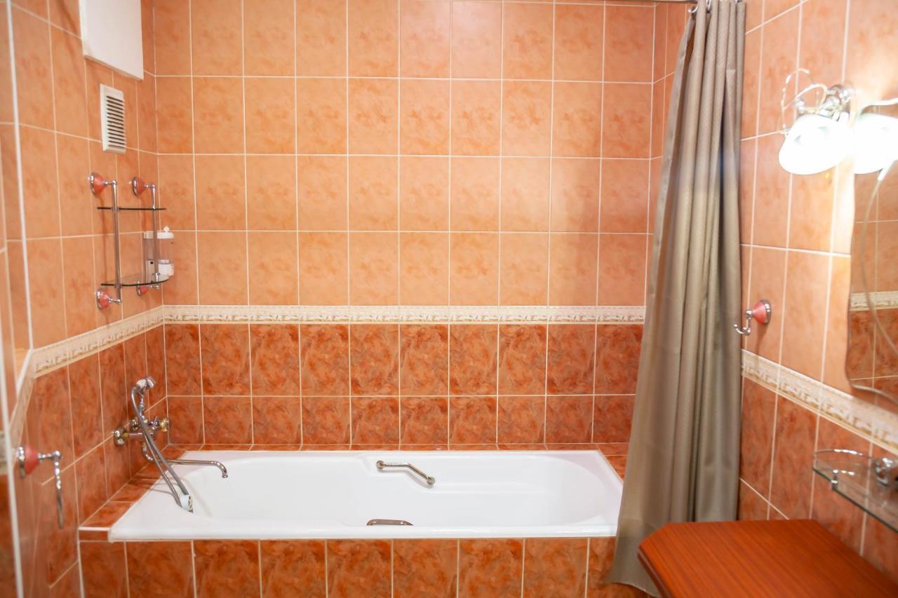 Ridon Lux Hotel Tasjkent Buitenkant foto